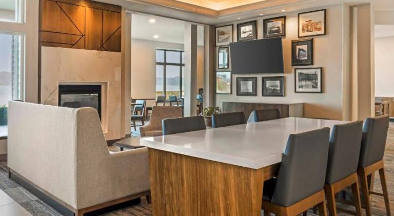 Holiday Inn Express Hotel & Suites Astoria By IHG — photo 2