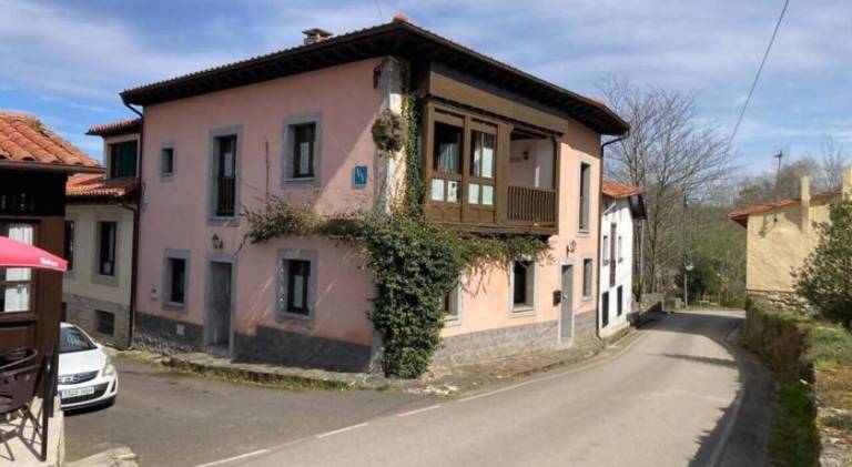Vacation home with 4 rooms for 9 persons in Llanes