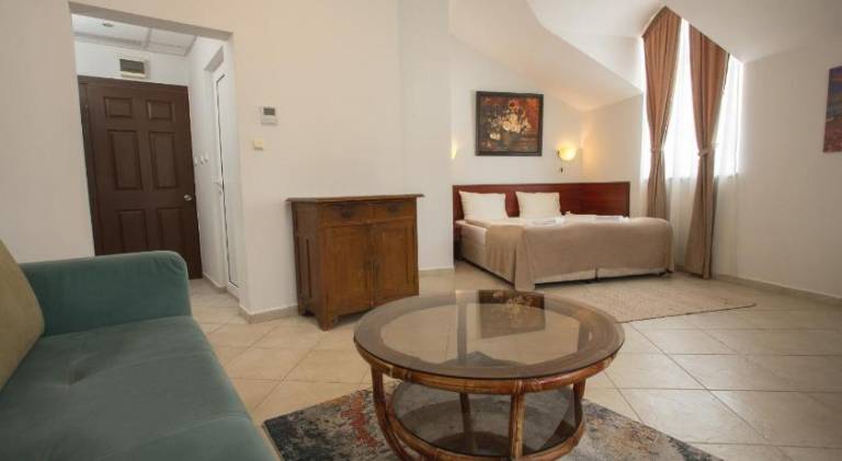 Hotel CENTRAL Balchik — photo 2