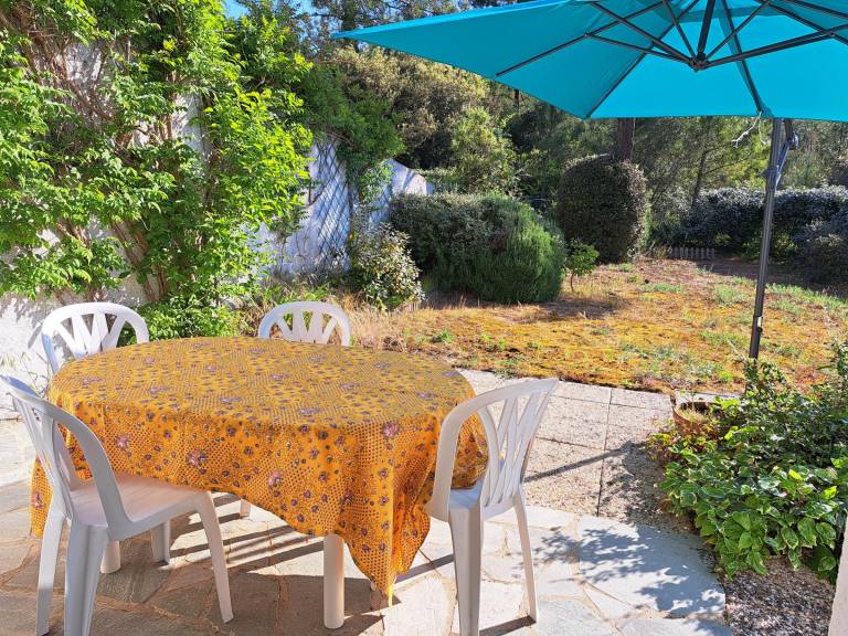 Charming house for 6, forest access, 600m to beach, pets allowed — photo 2