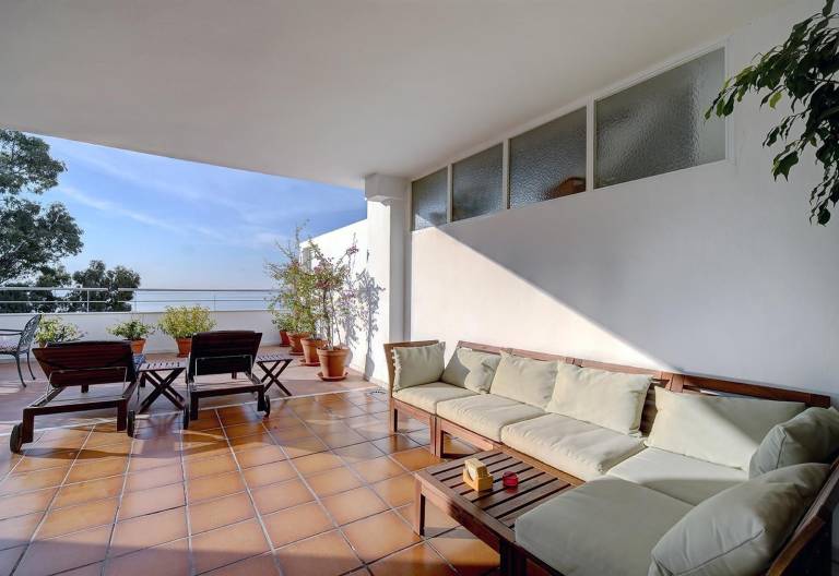 Apartment "Boulevard 305" with Sea View, Pool, Wi-Fi, Balcony, Terrace & Garden — photo 3