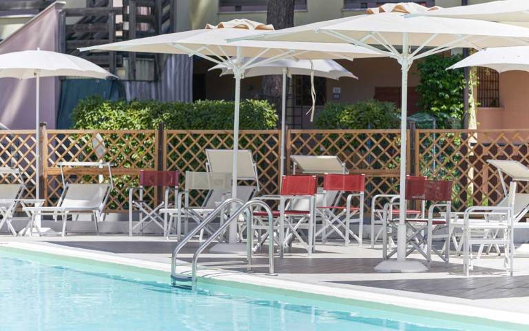 Holiday apartment with pool — photo 3