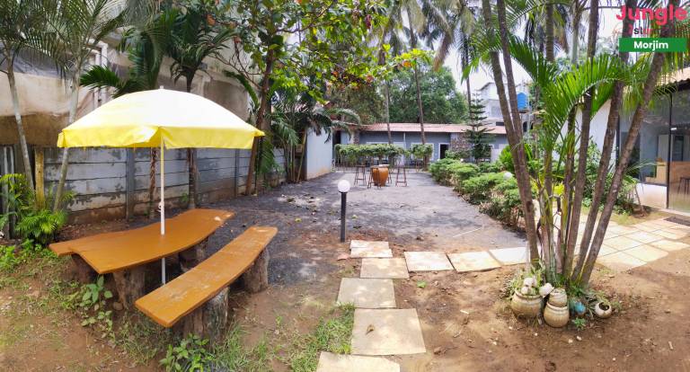 Hostel  Morjim