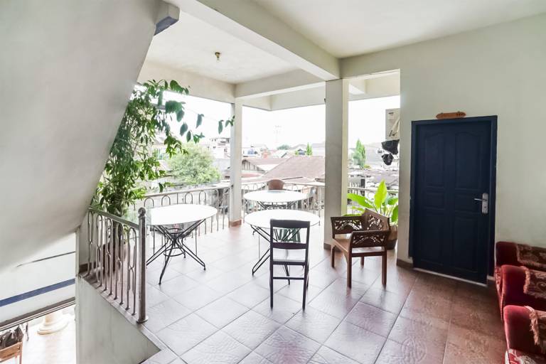 OYO Life 91160 Wisma Srijaya Syariah