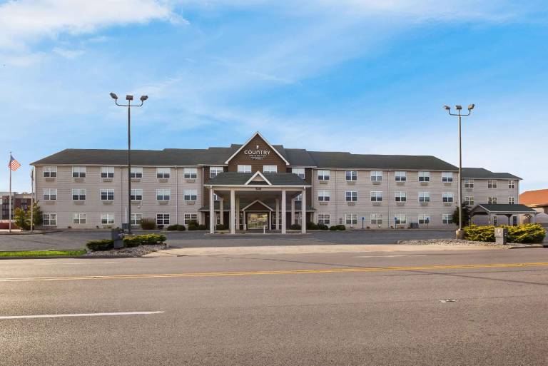 Country Inn & Suites by Radisson, Marion — photo 4