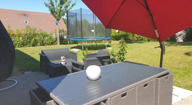 Charming vacation home with hot tub | Pets allowed in Honfleur