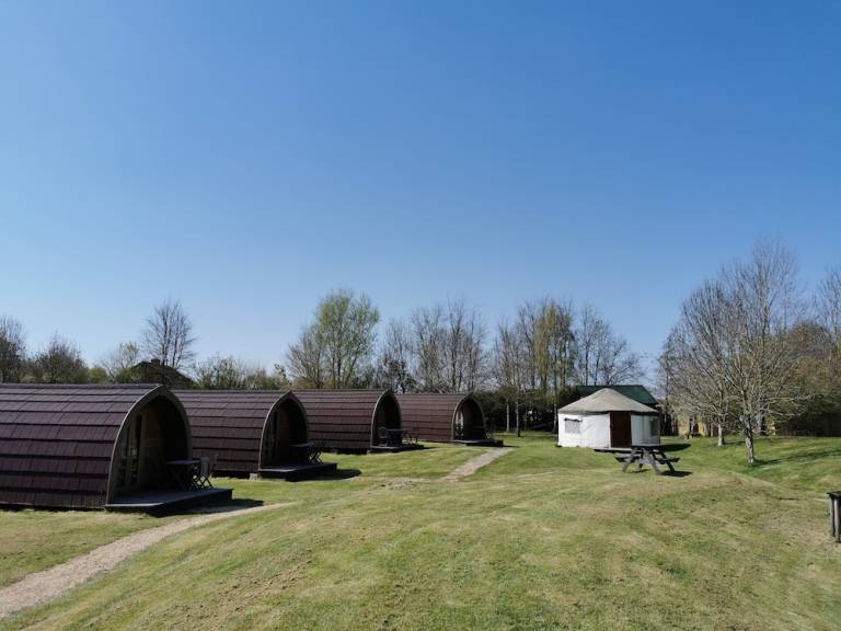 Lodge  Bason Bridge