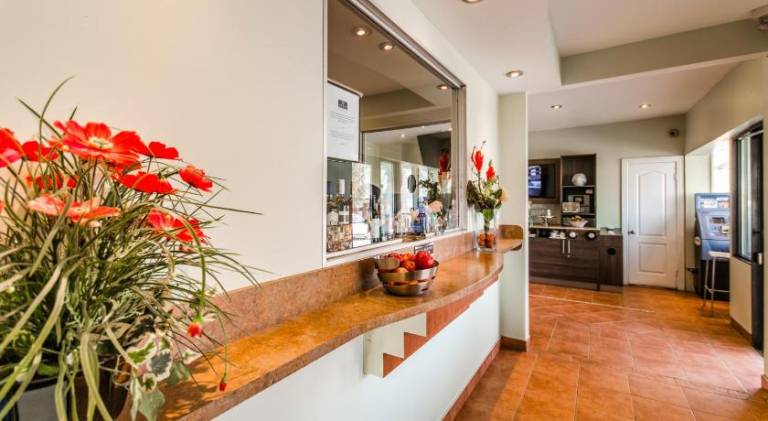 Olux Hotel-Motel-Suites — photo 3