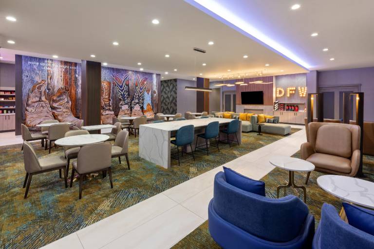 La Quinta Inn & Suites by Wyndham DeSoto — photo 3