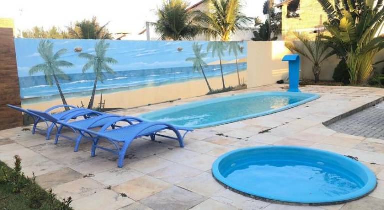 Ample vacation home with pool | Pet-friendly — photo 3