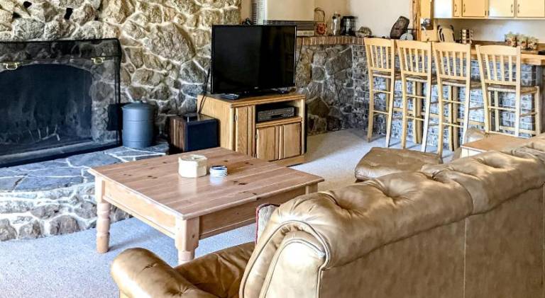 House with jacuzzi in South Fork, CO