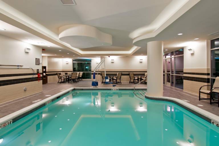 Hampton Inn & Suites Bellevue Downtown-Seattle — photo 4