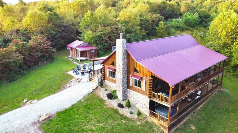 Lodge Creola