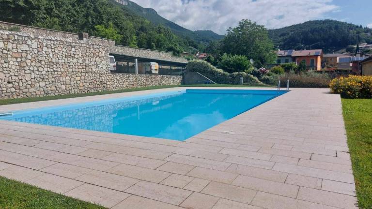 Appartamento Caprino Veronese
