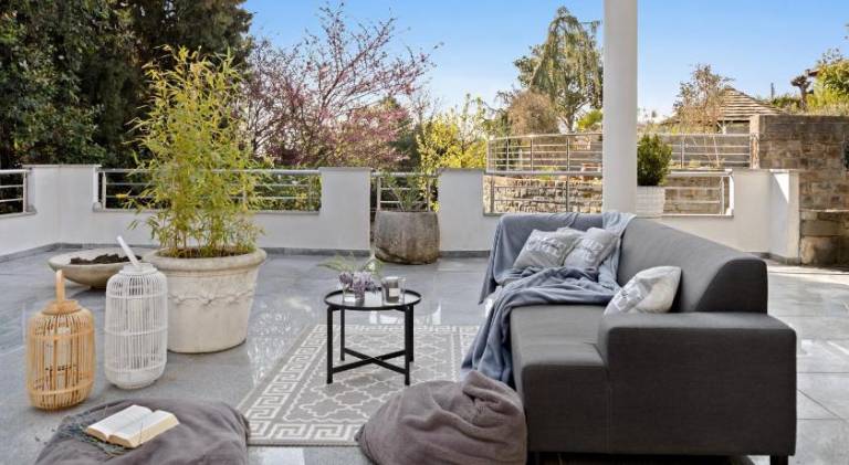 Holiday apartment with private pool, yard & terrace | Perfect for remote work — photo 5