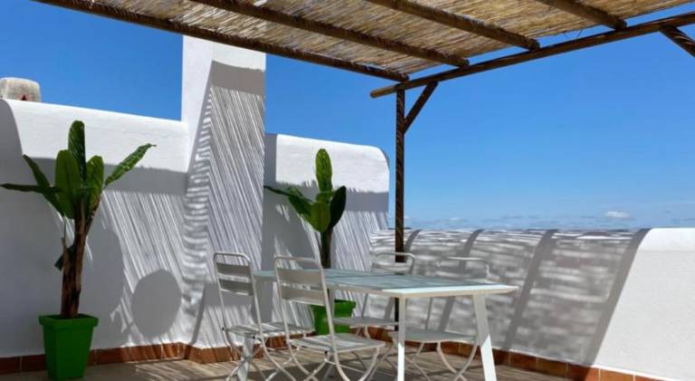 Holiday apartment with terrace, pool & barbecue in Badajoz