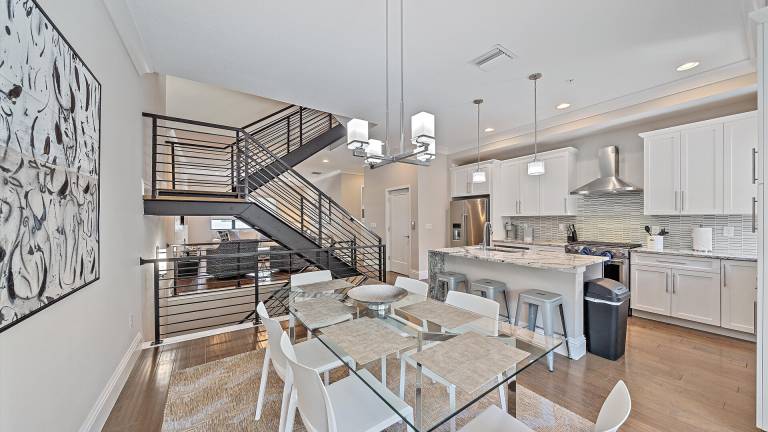 Family-friendly apartment with patio & private pool | Pets are welcome — photo 4