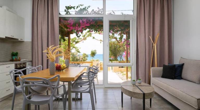 House with garden & terrace in Ierapetra
