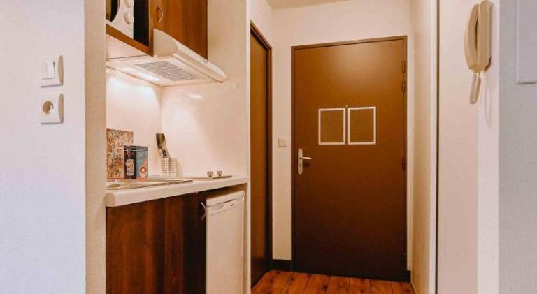 Serviced apartment for 4 persons — photo 5