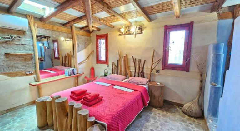 Holiday apartment with pool | Pets allowed in Heraklion