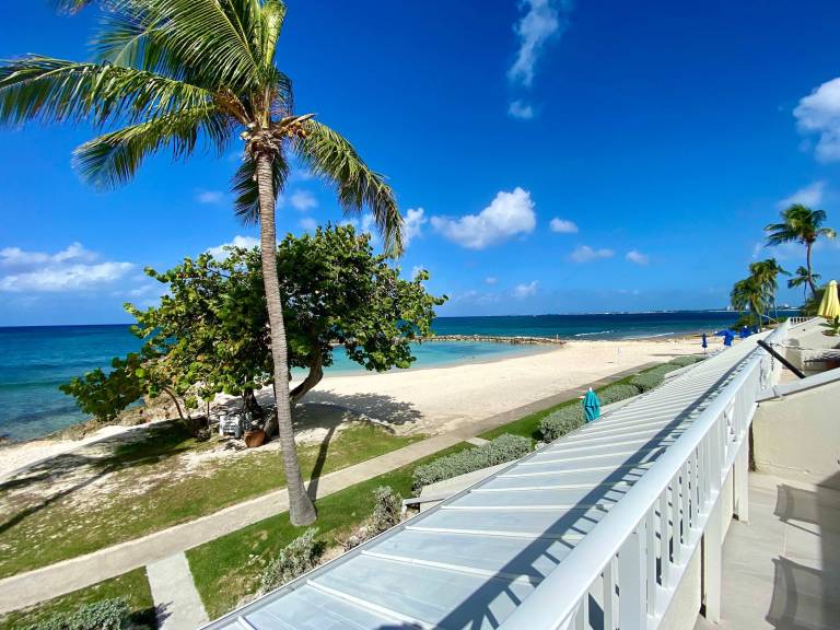 Apartment Seven Mile Beach