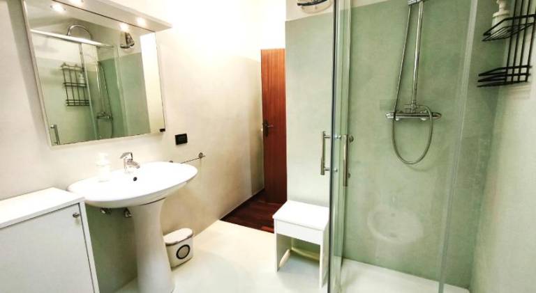 Apartment with 2 rooms for 5 persons — photo 4