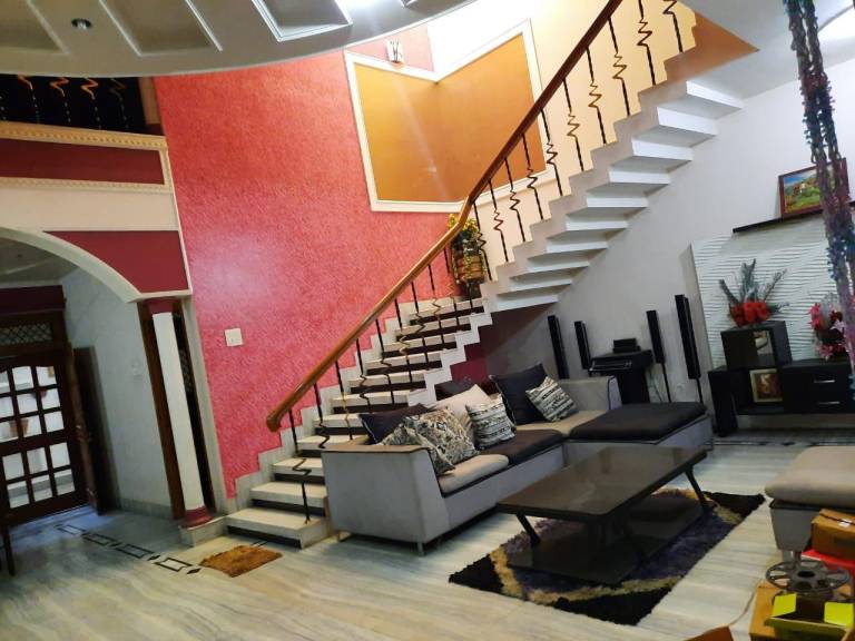 Bungalow Sector H
