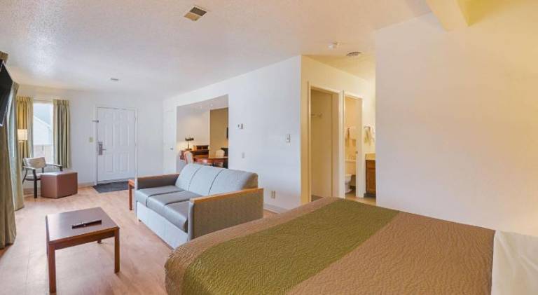 Studio 6 Extended Stay - Greensboro, NC — photo 2