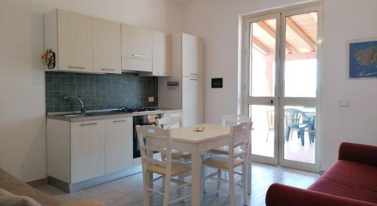 Villa with BBQ, terrace & garden — photo 3