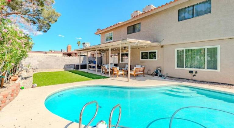 Villa with grill & private pool | Dogs allowed in Henderson, NV