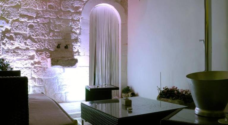 Rental apartment with pool & hot tub — photo 3