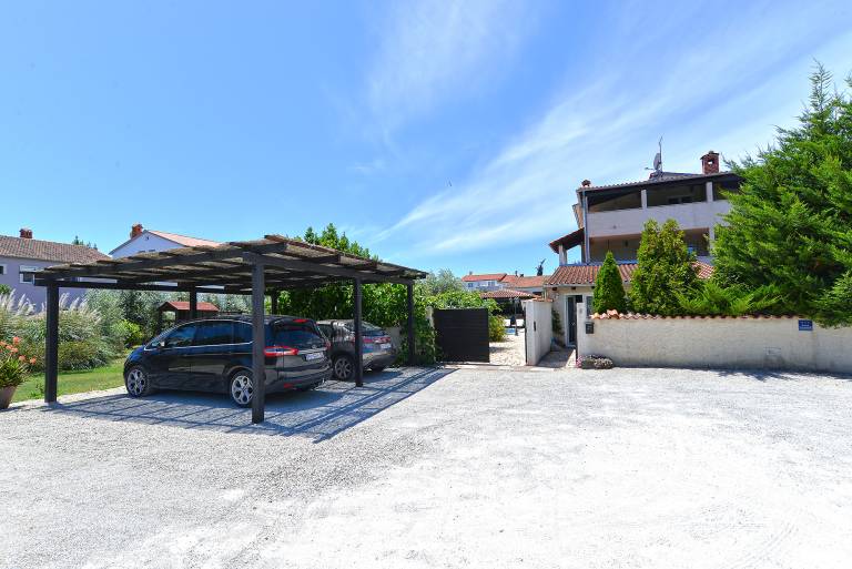 Child-friendly house with pool & barbecue | Dogs allowed — photo 5