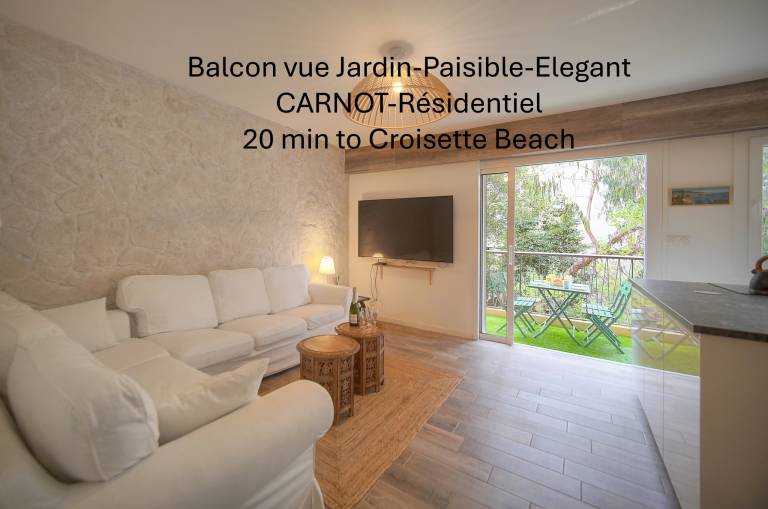 Apartment with yard | Mountain view in Grasse