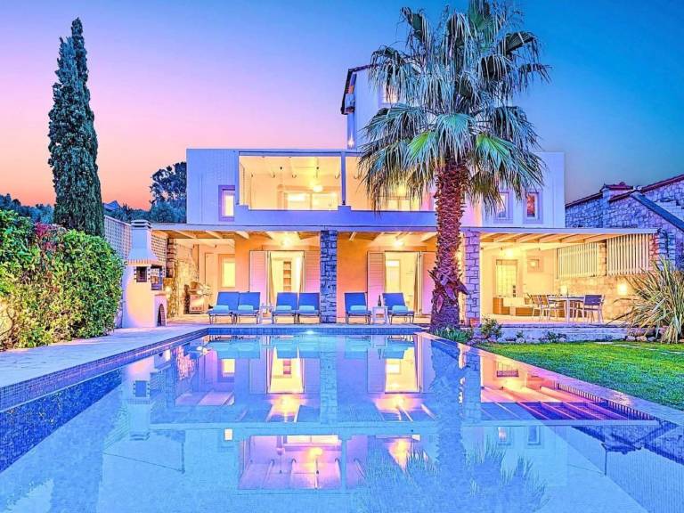 Cretan Mansion mit beheiztem Pool