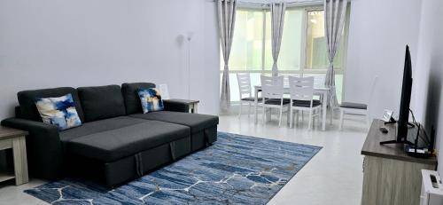 Apartment Al Majaz