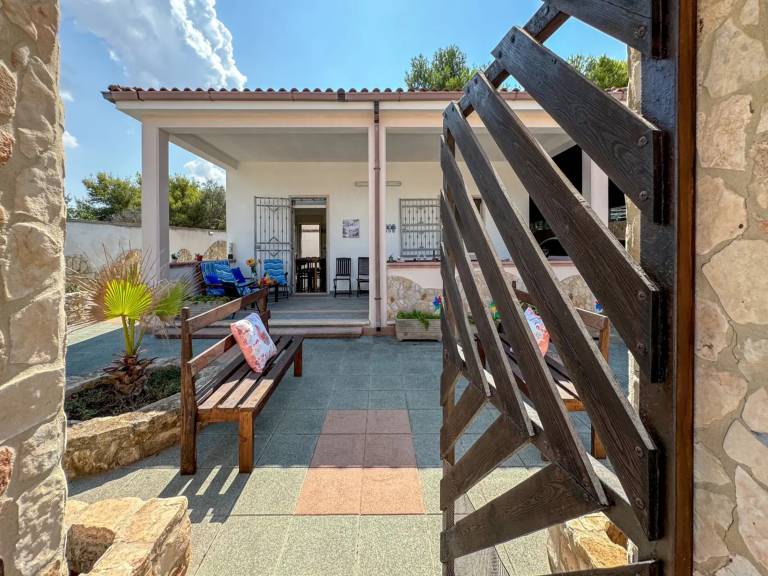 Vacation home with grill | Nature view — photo 4