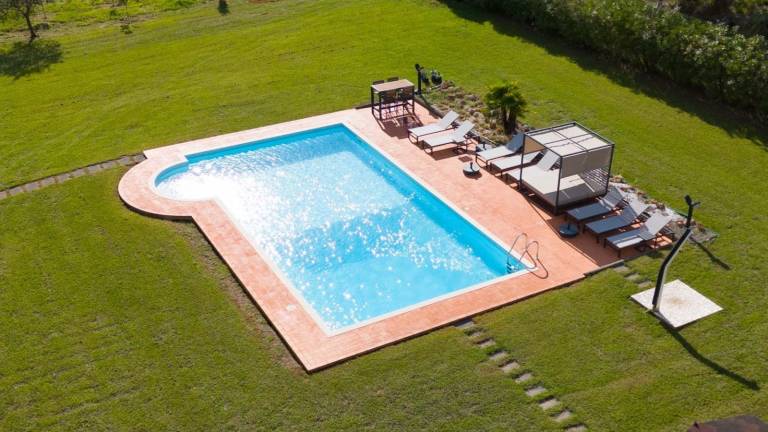Family-friendly lovely house with private pool, garden & grill | Pets are welcome — photo 3