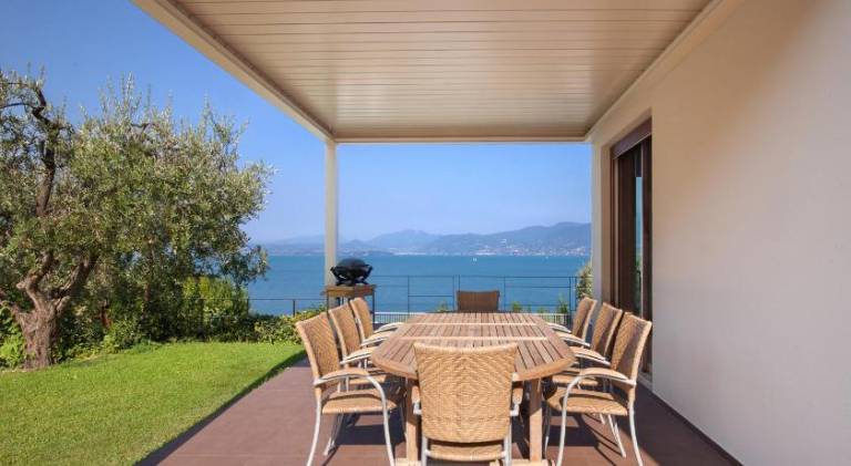 Rental apartment with private pool, garden & patio — photo 3
