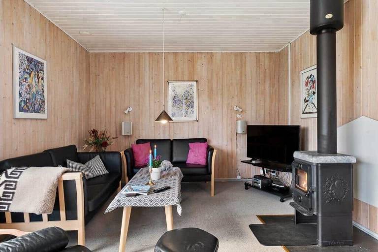 Vacation home with sauna, patio & barbeque — photo 5