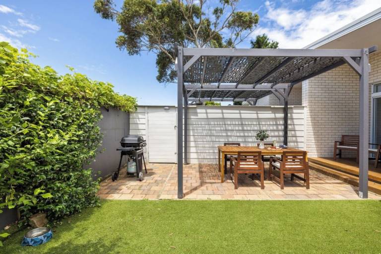 House  Fingal Bay