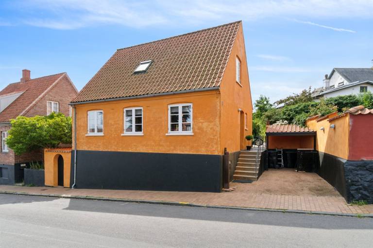 Ferienwohnung  Listed