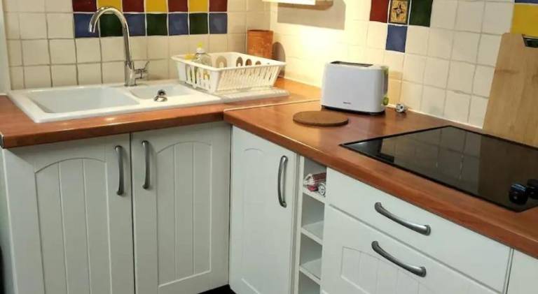 Holiday apartment with 2 rooms for 6 persons — photo 4