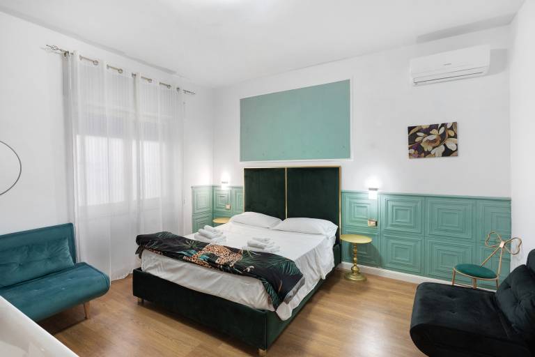 Mirosa Luxury Room 214 with Wi-Fi and Air Conditioning — photo 4