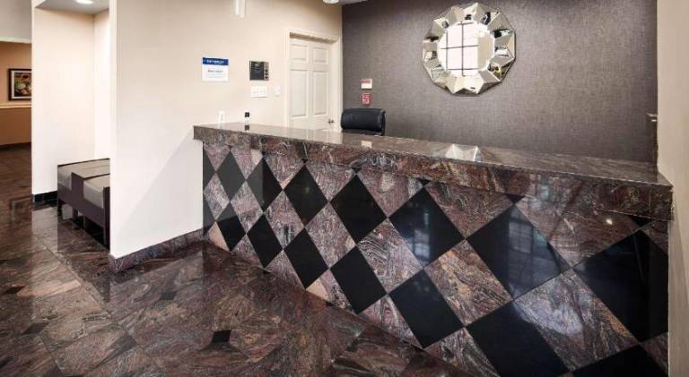 Americas Best Value Inn Monroe — photo 3
