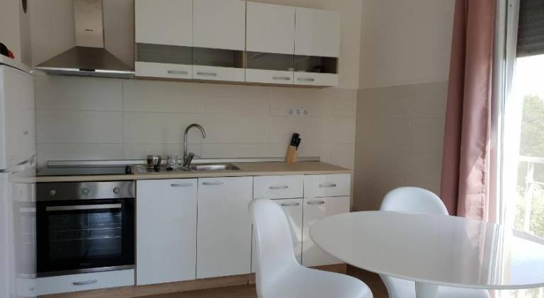 Apartment with BBQ & terrace — photo 4