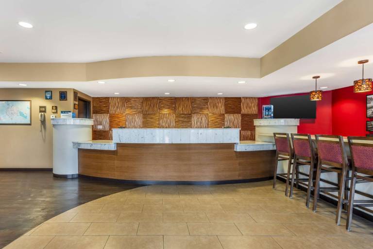 Best Western Plus Wine Country Inn & Suites — photo 4