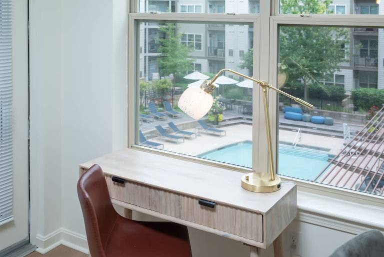 Apartment with pool — photo 2