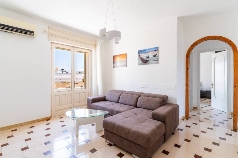Vacation home with terrace | City view — photo 3
