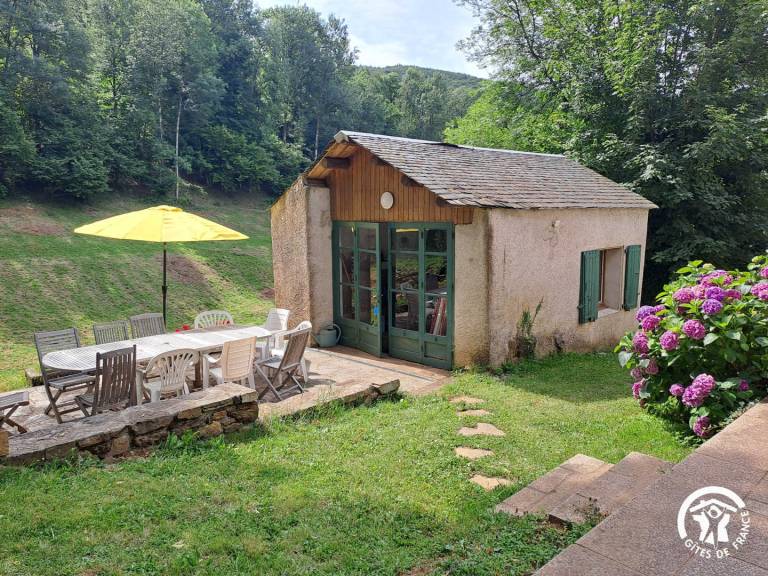 Gite with sauna, BBQ & patio — photo 5