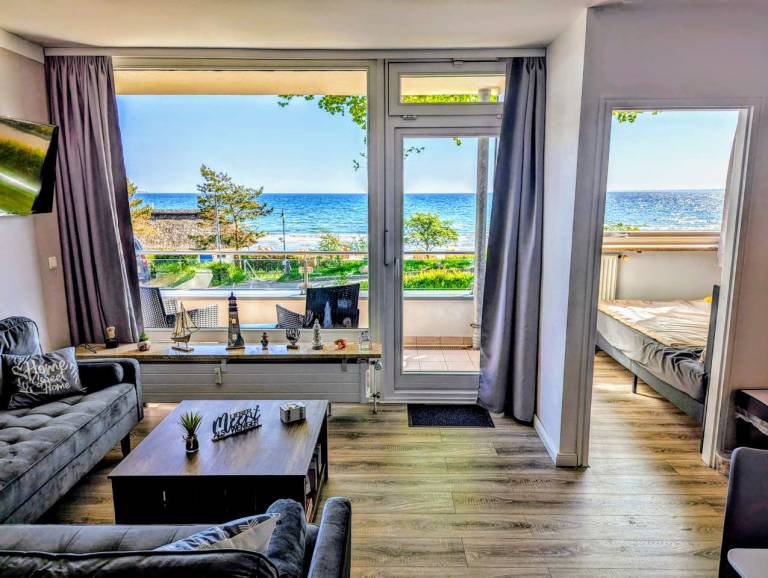 Ferienwohnung mit Pool in Scharbeutz, Ostsee f&uuml;r max. 4 Personen